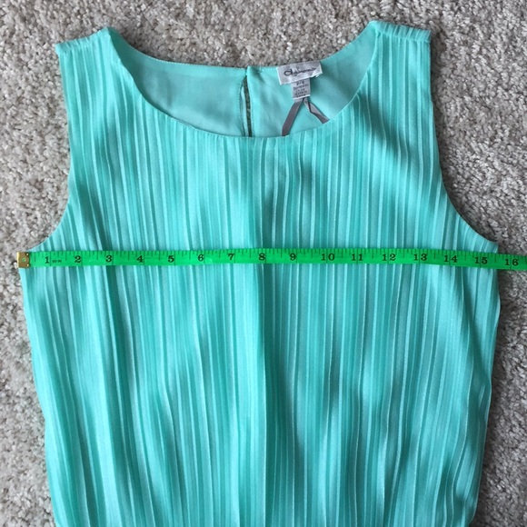 Dynamite | Sleeveless Top - Picture 3 of 10